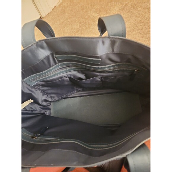 Lululemon All Day Dark Blue Large Tote Bag w/ Extra Cosmetic Pouches - Picture 9 of 12